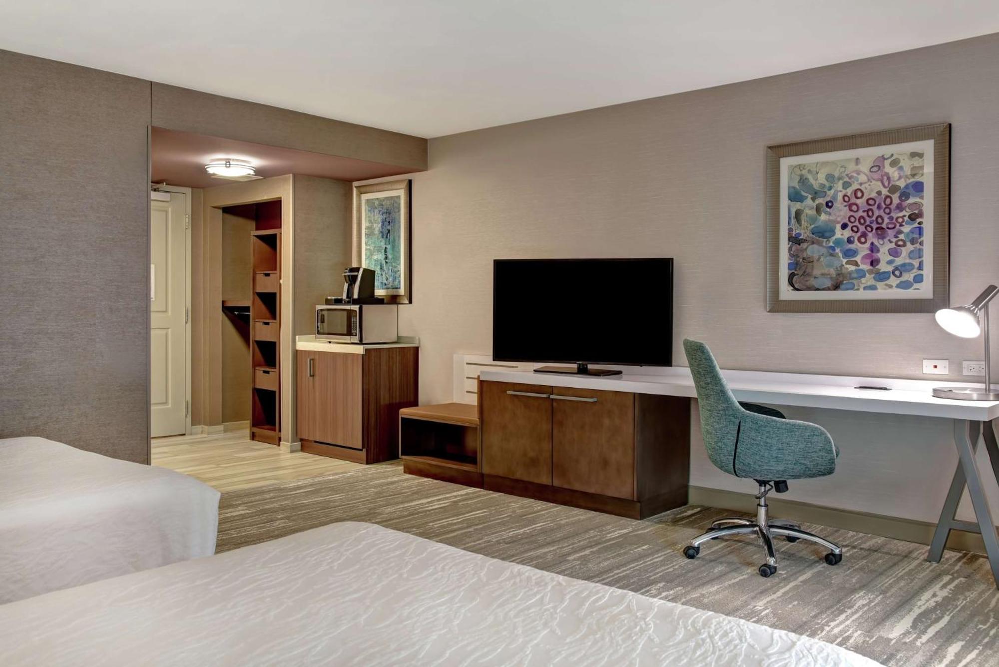 Hilton Garden Inn Kansas City/Kansas Exterior foto