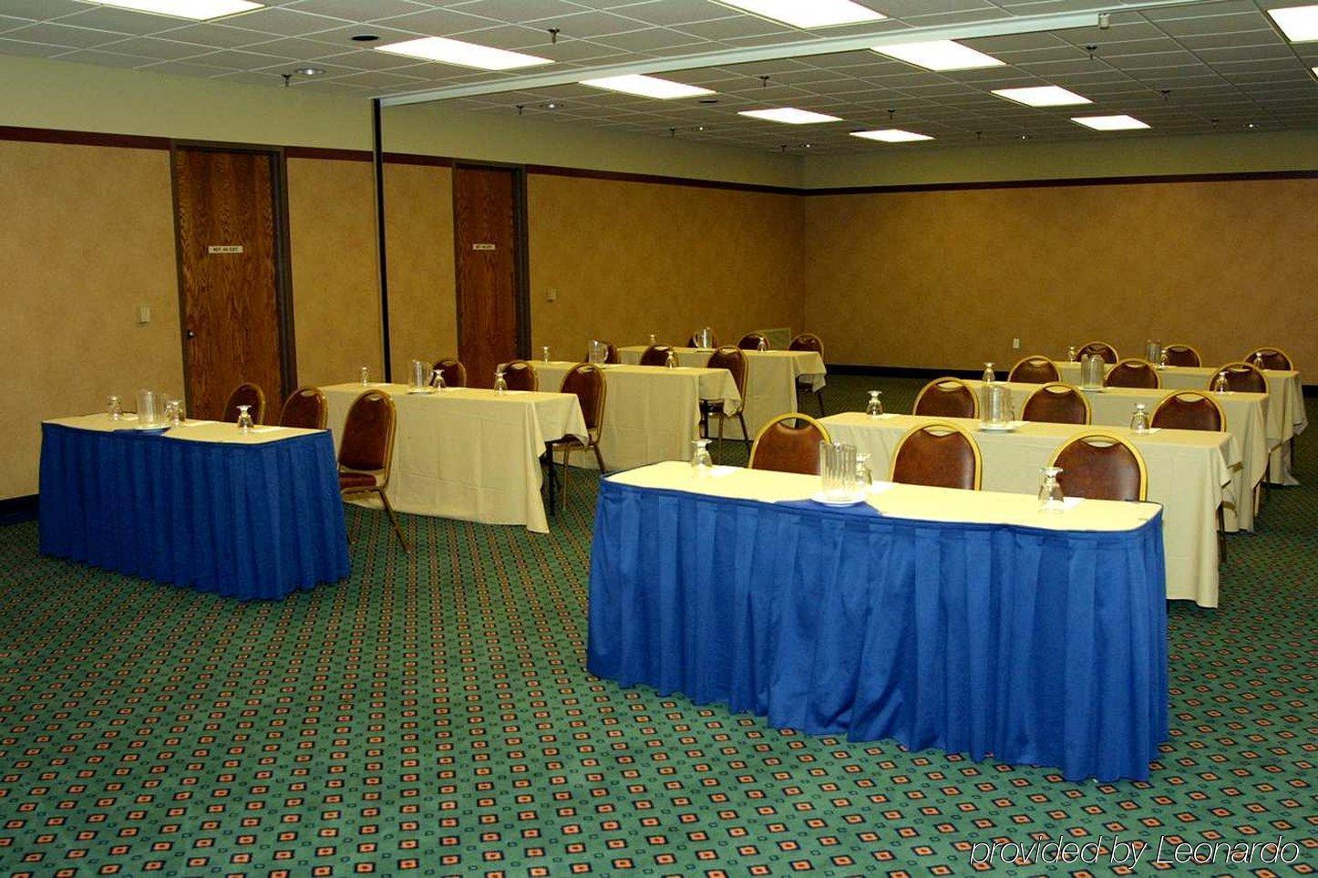 Hilton Garden Inn Kansas City/Kansas Facilități foto